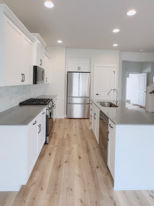 Photo - 222 W Haniken St