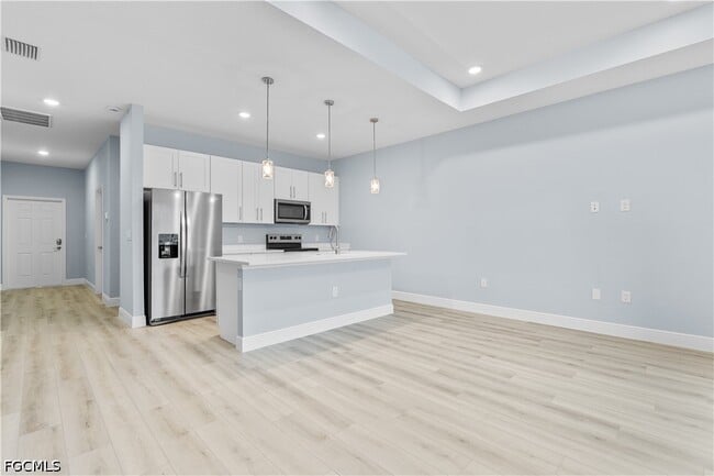Photo - 702 Broadway Ave