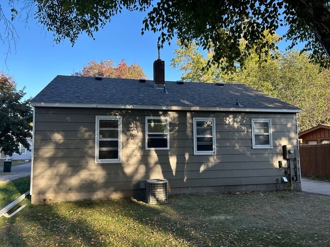 Photo - 2-1 House with Garage