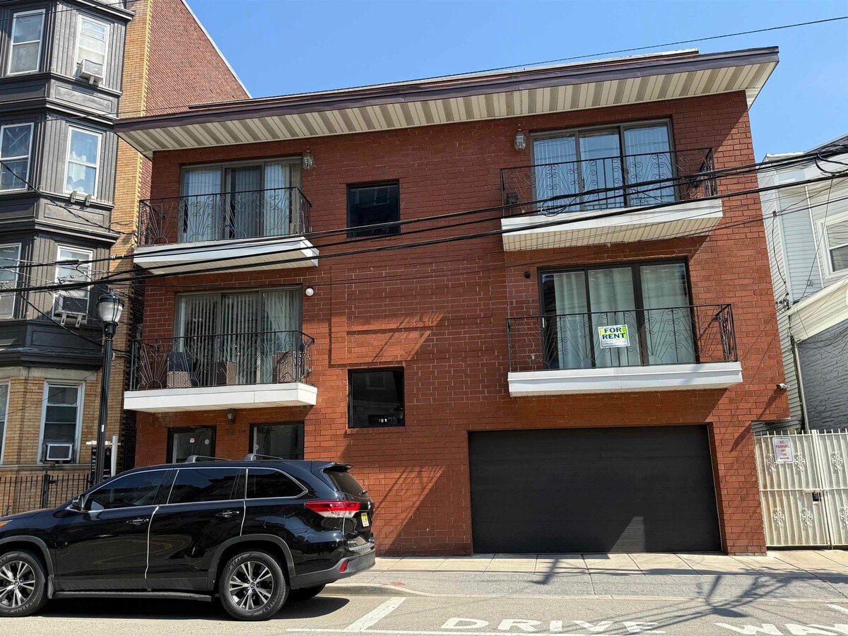 Photo - 226-228 49th St Unit 3