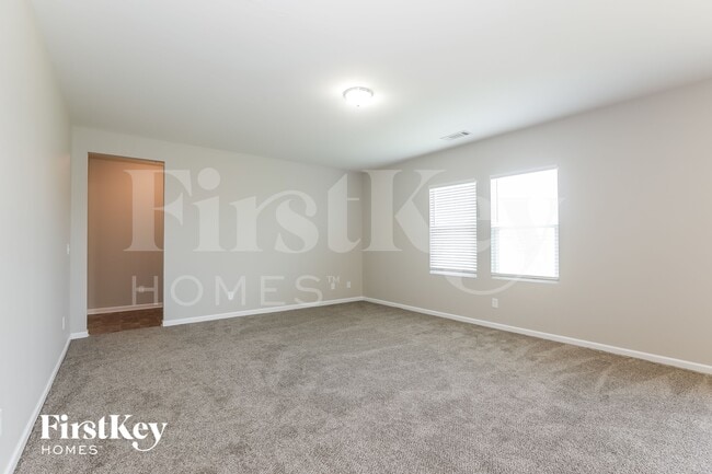 Photo - 156 Alexander Ln