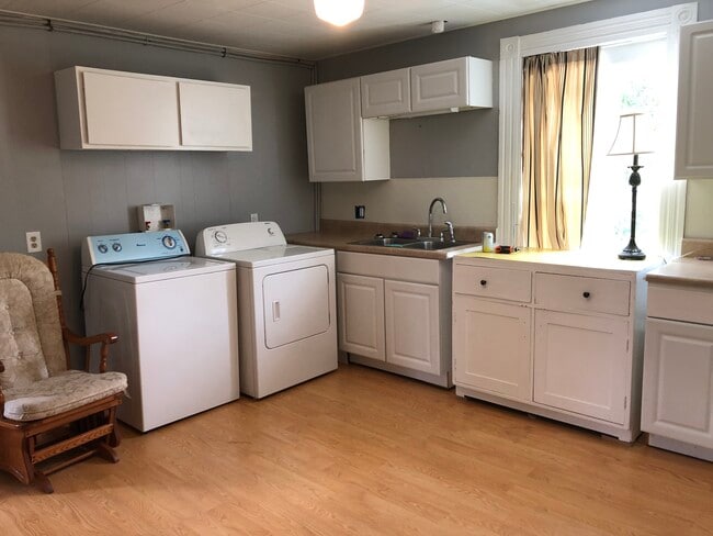 Photo - 258 Munford St Unit A