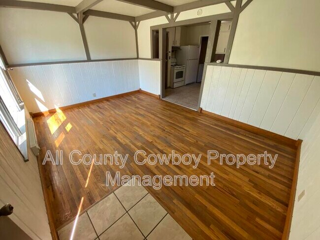 Photo - 1217 E Bradley St