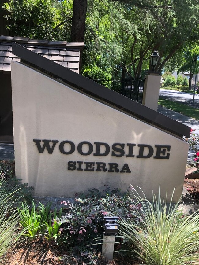 Photo - NICE 2ND STORY CONDO IN WOODSIDE SIERRA GA...