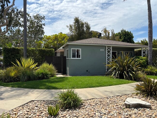 Photo - 4301 Jasmine Ave Unit 4301