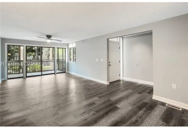 Building Photo - 7 Shipwatch Pt Unit 7A