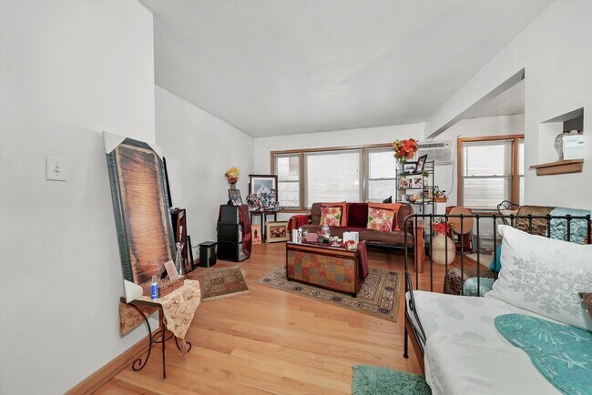 Photo - 425 S Kenilworth Ave Unit 1SW