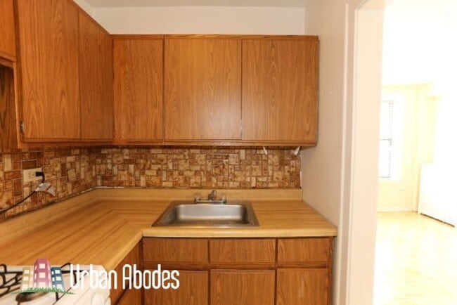 Photo - 727 W Belmont Ave Unit J02W