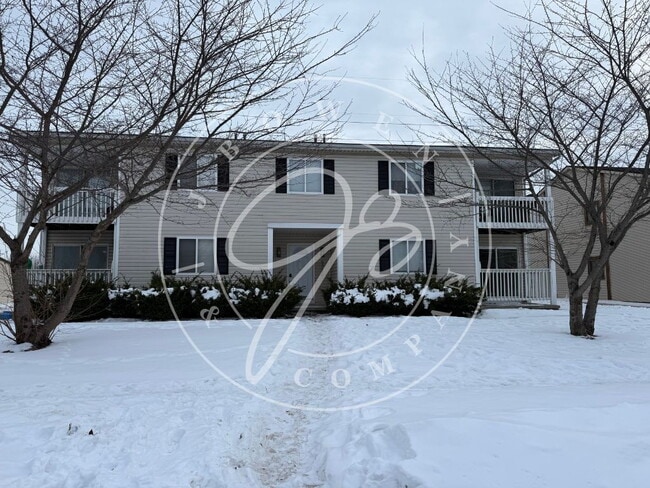 Building Photo - "Discover Spacious Comfort: Modern 3-Bed, 2-Bath in Maumee School District. Unit #1