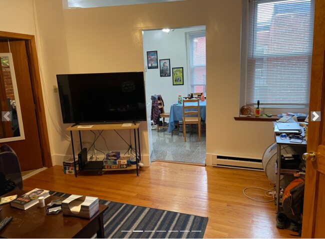87 Prince St