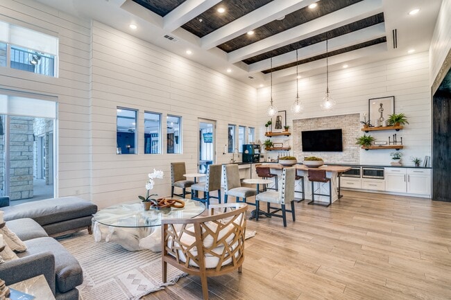 Photo - Luxia Rockwall Downes