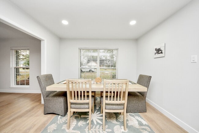 Photo - 10003 Briarwild Ln