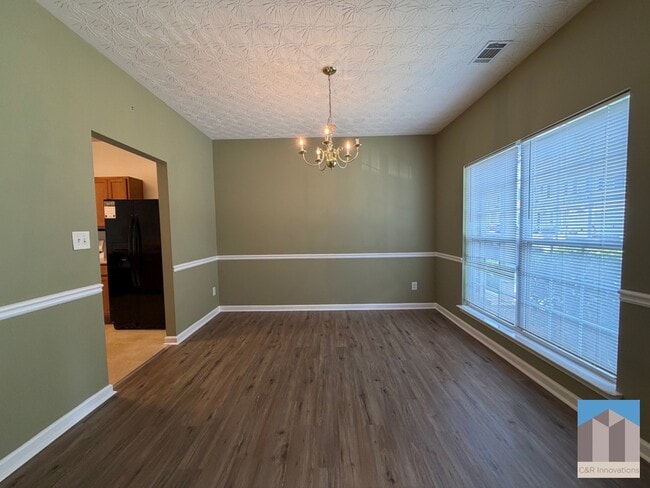 Photo - 644 Kenridge Dr