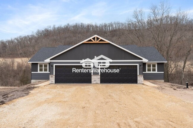 Photo - S1546 Shawnee Dr House