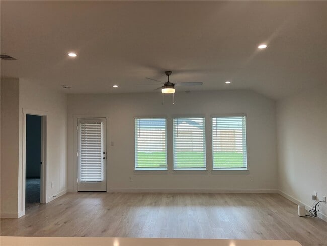 Building Photo - 31731 Melkridge Rd Rental