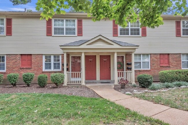 Updated Brentwood Forest Condo - Updated Brentwood Forest Condo