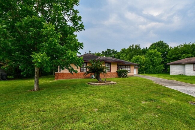 Photo - 5522 Nassau Rd