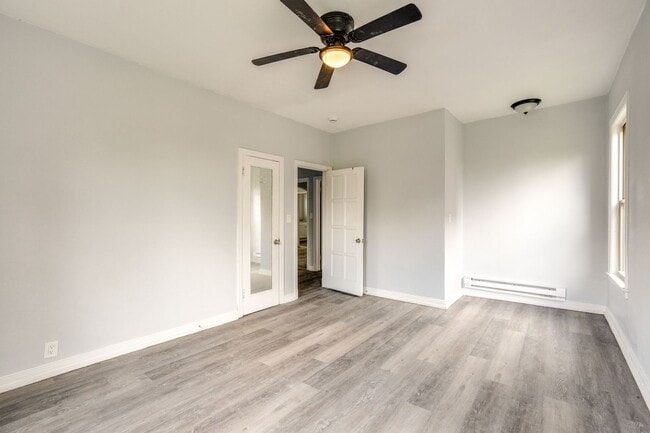 Photo - 2840 S Moreland Blvd Unit #16