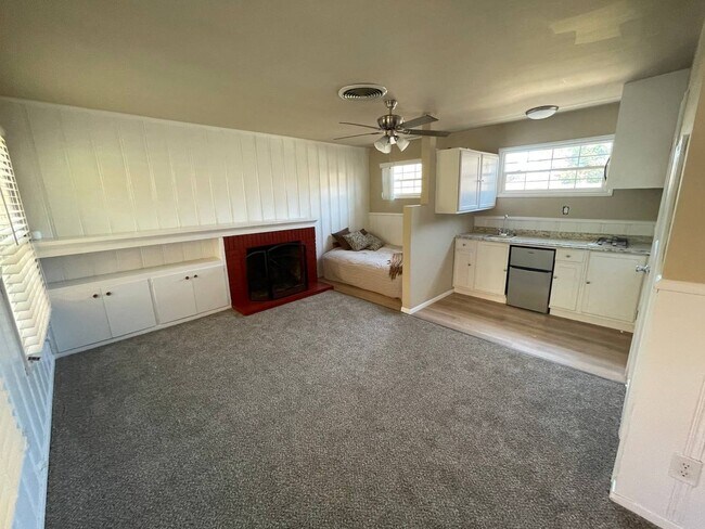 Photo - 3013 Truxtun Ave Unidad 3013