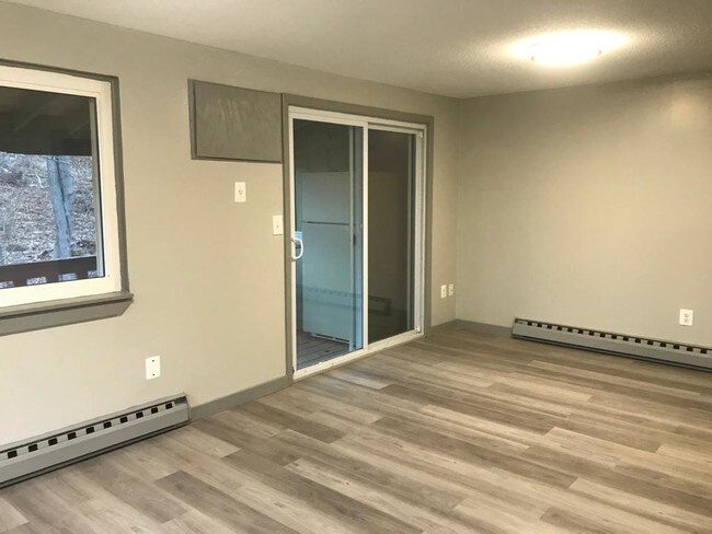 Photo - Cardinal Hill