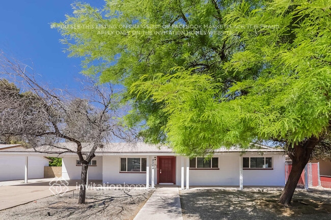 Building Photo - 3114 W Charter Oak Rd