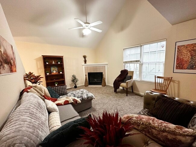 Photo - 1511 Legend Trail Dr