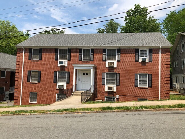 Building Photo - 1415 Clover St NW Unit B-2