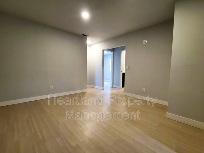 Photo - 572 El Cajon Blvd