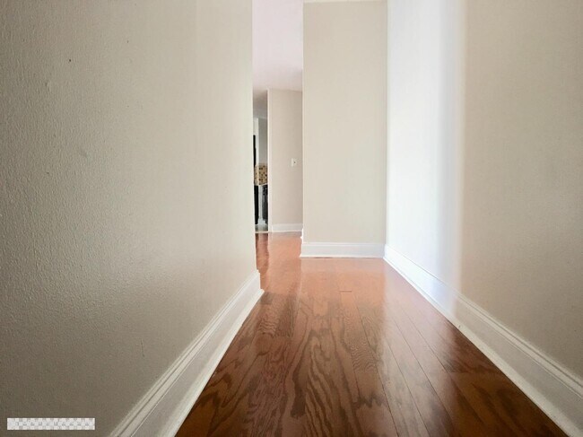 Photo - 3333 Broadway Unit D21C