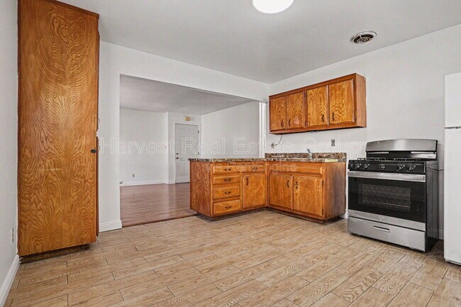 Photo - 3043 Blossom St Unit 1