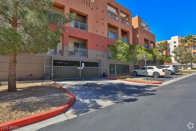 Building Photo - 75 E Agate Ave Unit 208 Rental