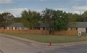 Photo - 201 Meadow Ln