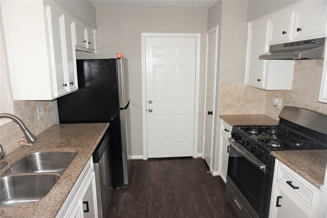 Photo - 2727 Tinechester Dr