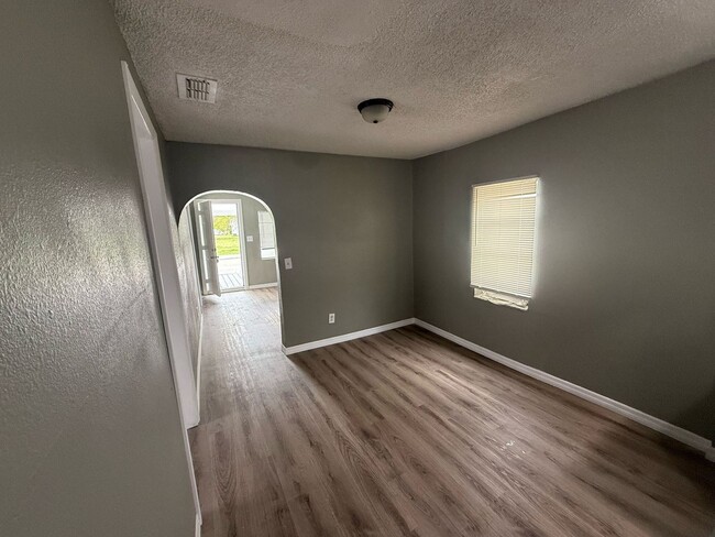 Photo - Cozy Plant City Bungalow