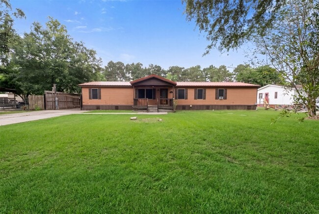 Photo - 15807 Cypress Garden Dr