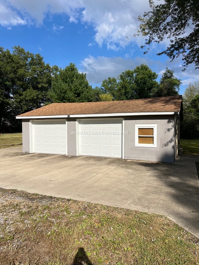 Photo - 777 Haney Rd