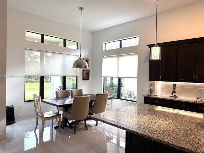 Photo - 12150 Bastille Cir S