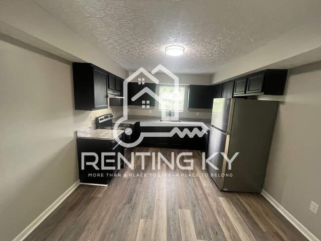 Photo - 2-Bed, 1.5-Bath Townhome with large kitche!