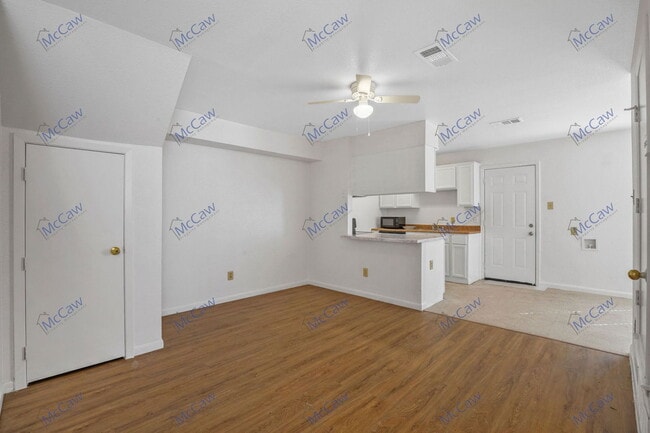 Photo - 8135 Julie Ave