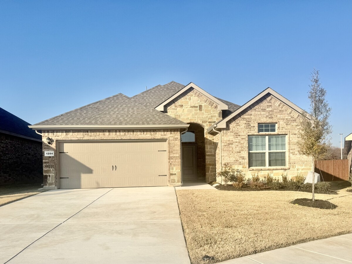 Photo - 1204 Marsha Ln