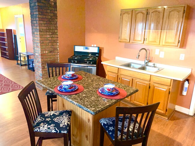 206 California Ave Unit 206C-3