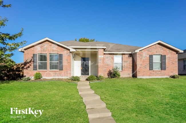 Building Photo - 1610 Cliffbrook Dr