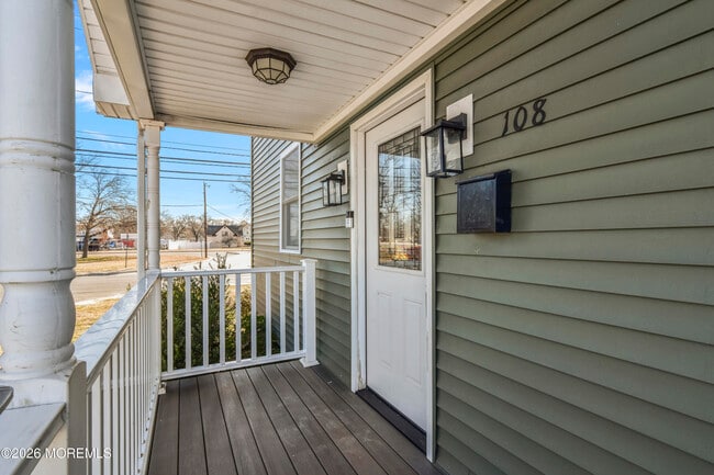 Photo - 108 Morris Ave