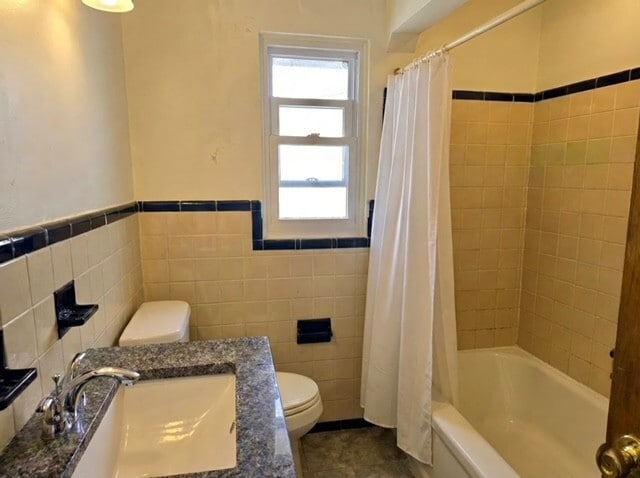 Photo - Brentwood Apartments