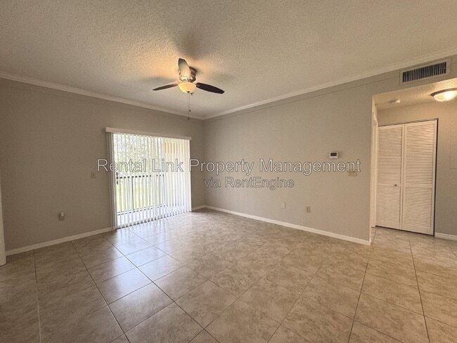 Photo - 11530 Villa Grand Unit Apartment 1121