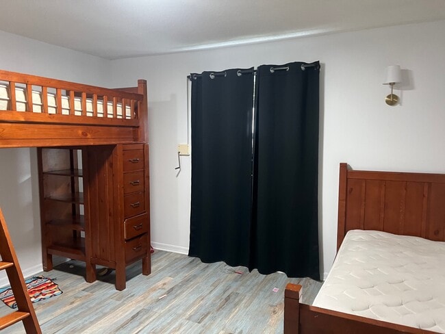 123 Christine Cir