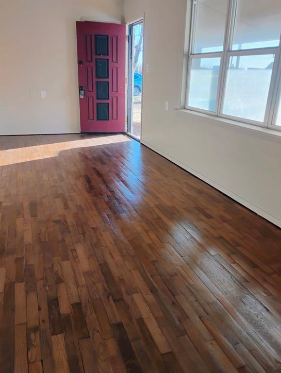 Photo - 2216 Dixon Rd