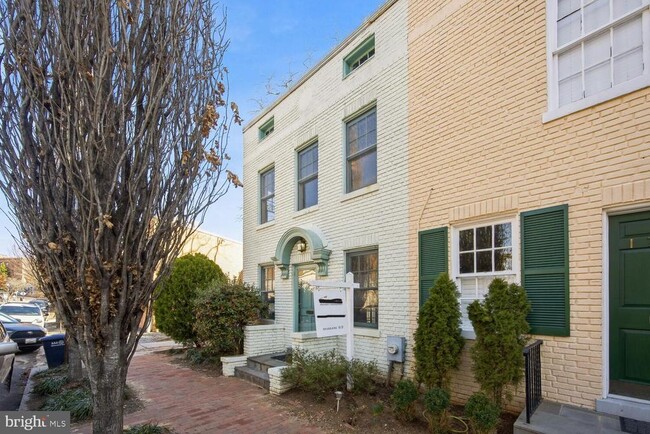 Photo - 1737 34th St NW Townhome