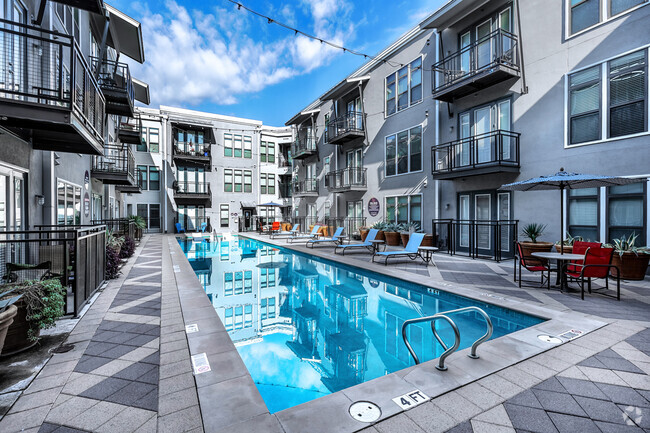 5th Street Commons Boutique Style Pool - 5th Street Commons Rental