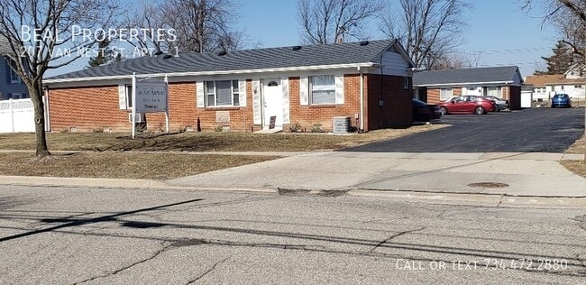 Building Photo - 207 Van Nest St Unit 1